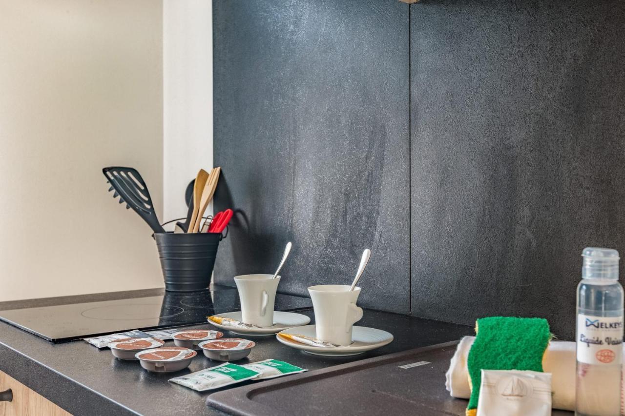 Nice Studio With Veranda Nearby The Beach In La Flotte - Welkeys Exterior photo